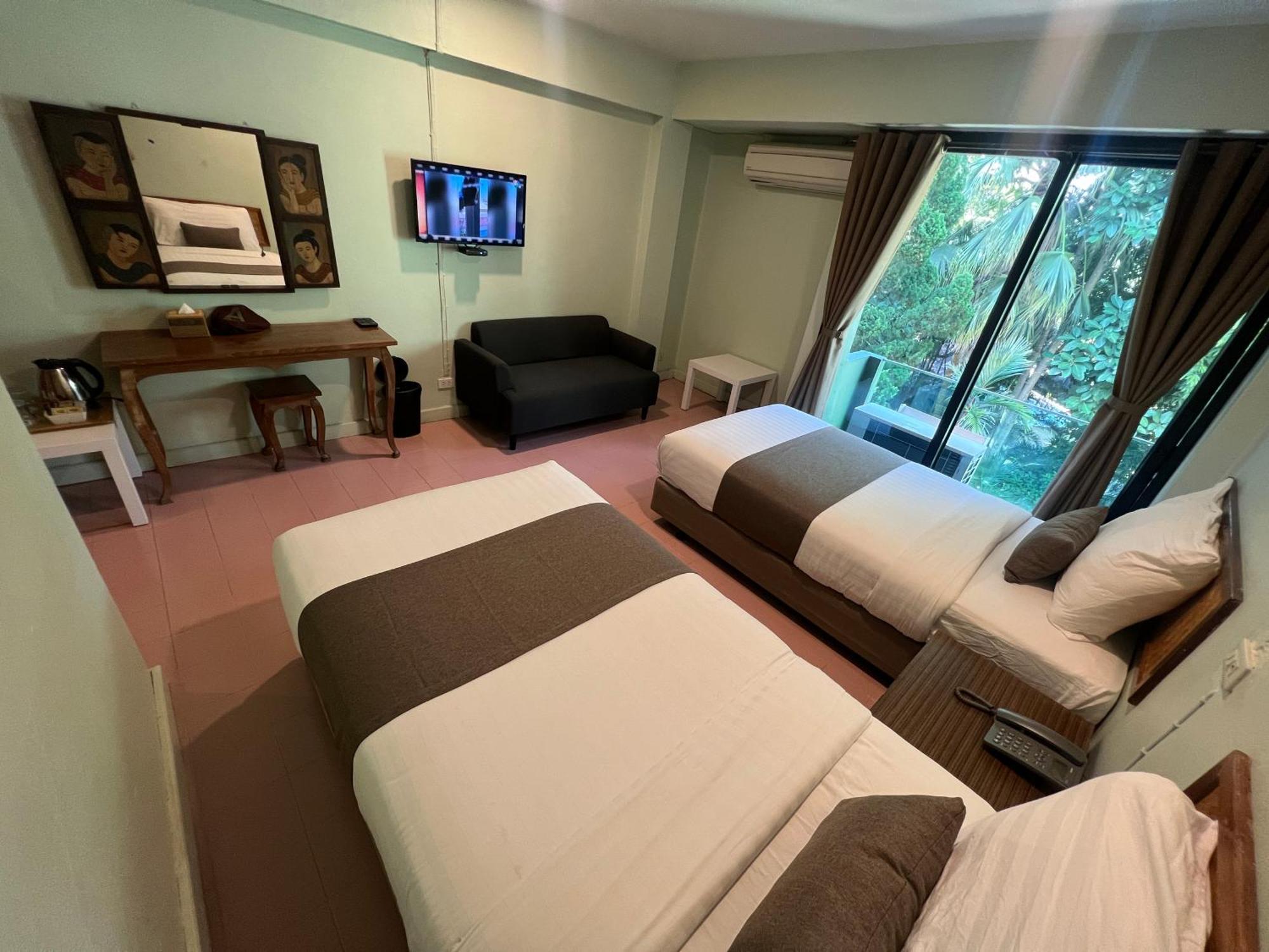 A Hotel Budget Чианг Сеeн Екстериор снимка